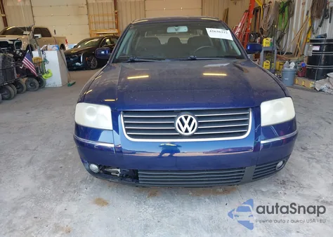 2003 Volkswagen Passat Glx from USA, damaged, VIN WVWTH63B23P104619